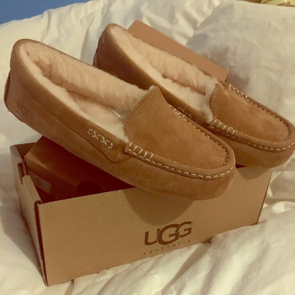 Uggs water resistant slippers